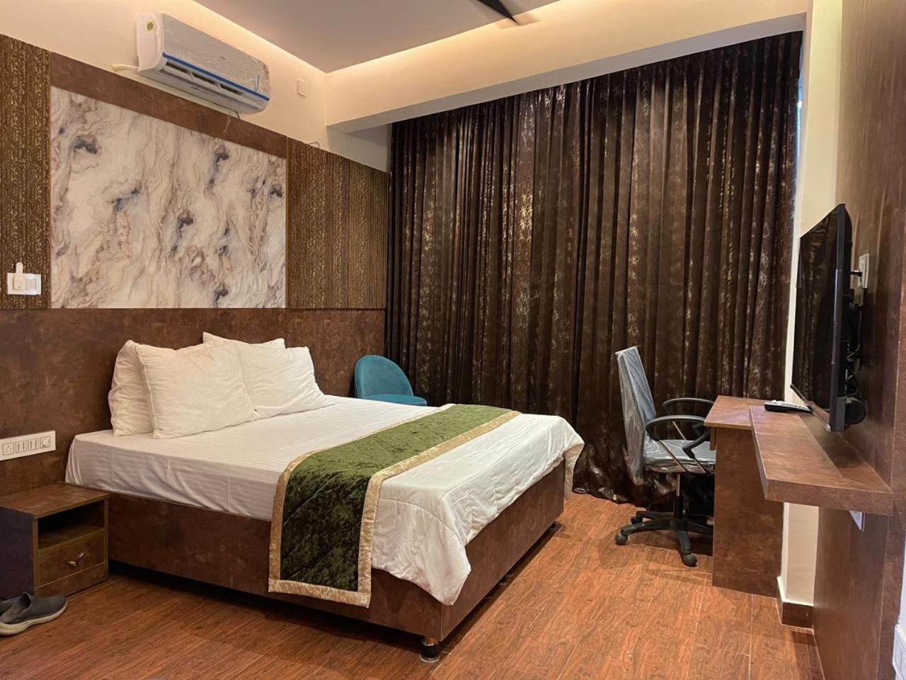 The Taaj Inn Bangalore Ngoại thất bức ảnh