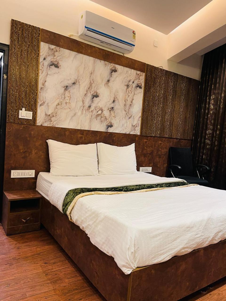 The Taaj Inn Bangalore Ngoại thất bức ảnh