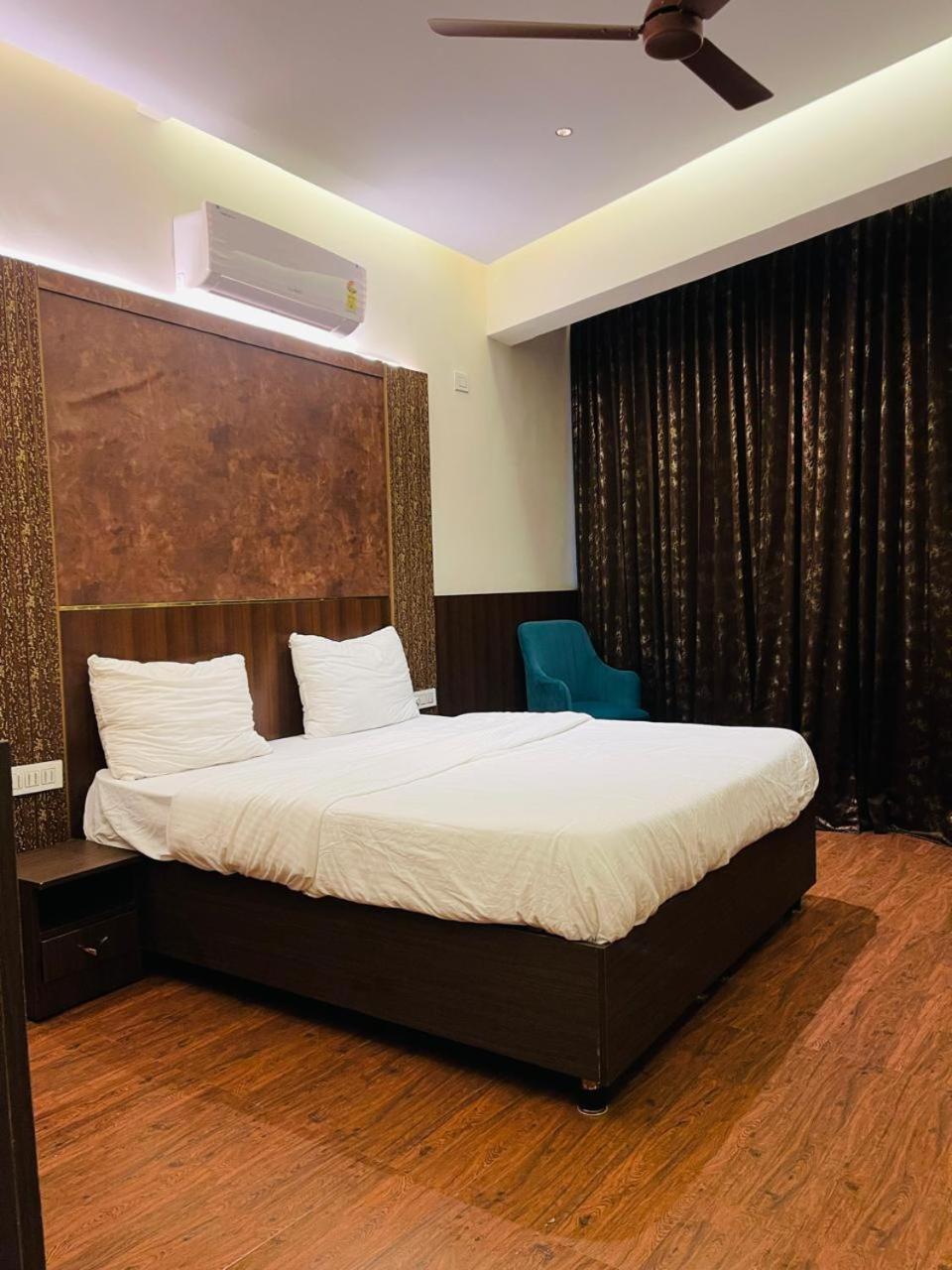 The Taaj Inn Bangalore Ngoại thất bức ảnh